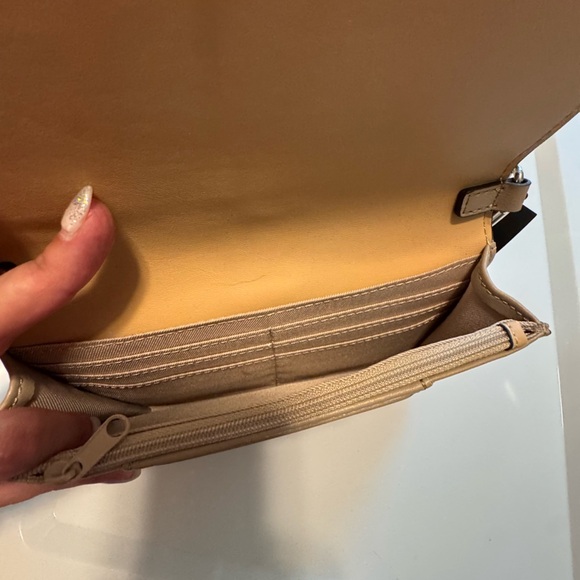 Nine West White and Tan Crossbody Bag - Picture 3 of 5